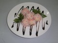 Сырные шарики в розовой панировке