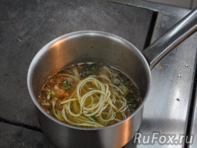 Итальянский классический суп с брокколи и беконом