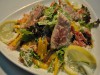 Салат из тунца с соусом цезарь