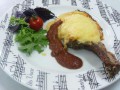 Свинина запеченная с ананасом под сыром